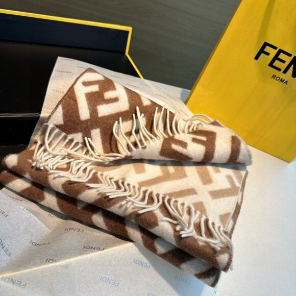 Fendi FF Women Scarf - Picture 3 of 7